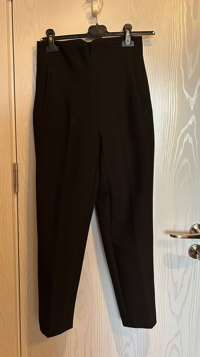 Черен панталон висока талия НОВ Zara