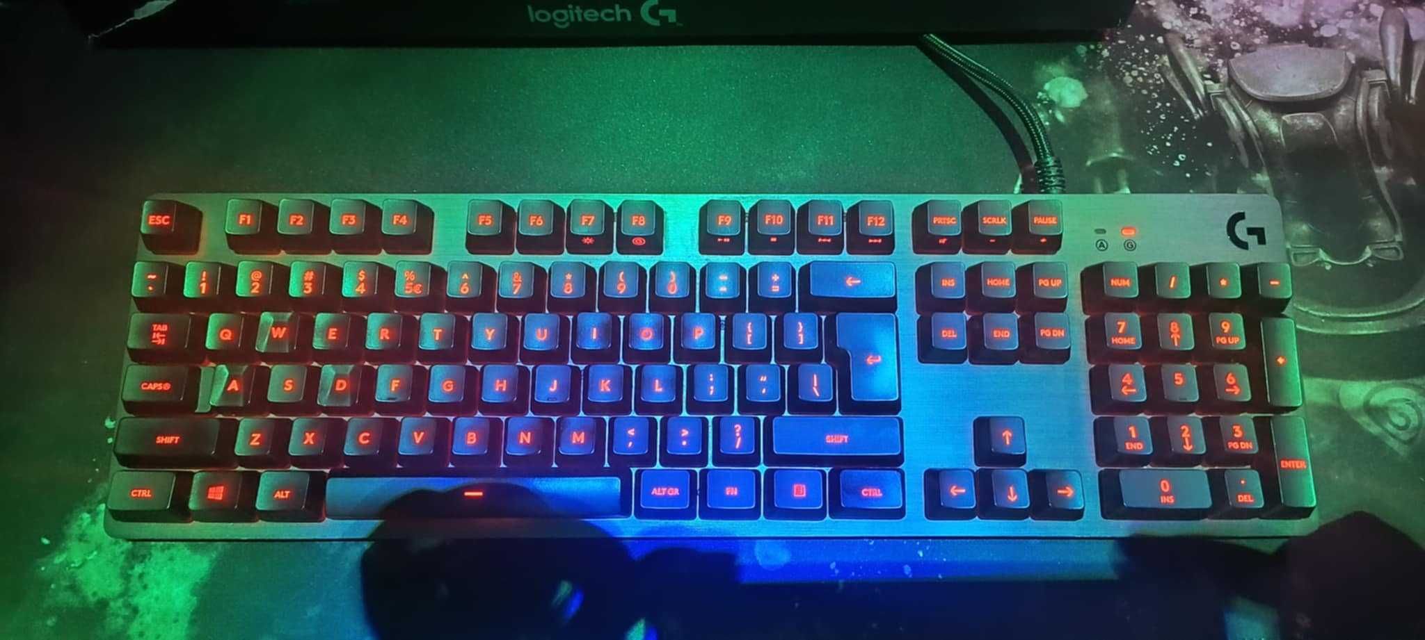 Продавам клавиатура Logitech G413 carbon