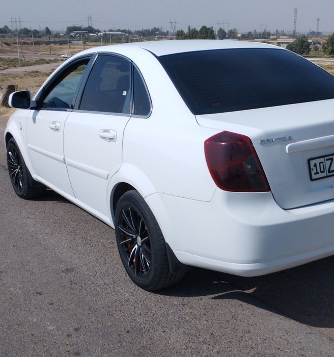 Vossen diska sotiladi