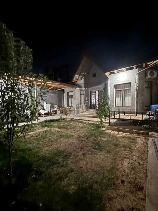 Uch Qaxramon Guliston 4 sotik xovli sotiladi/ Srochno