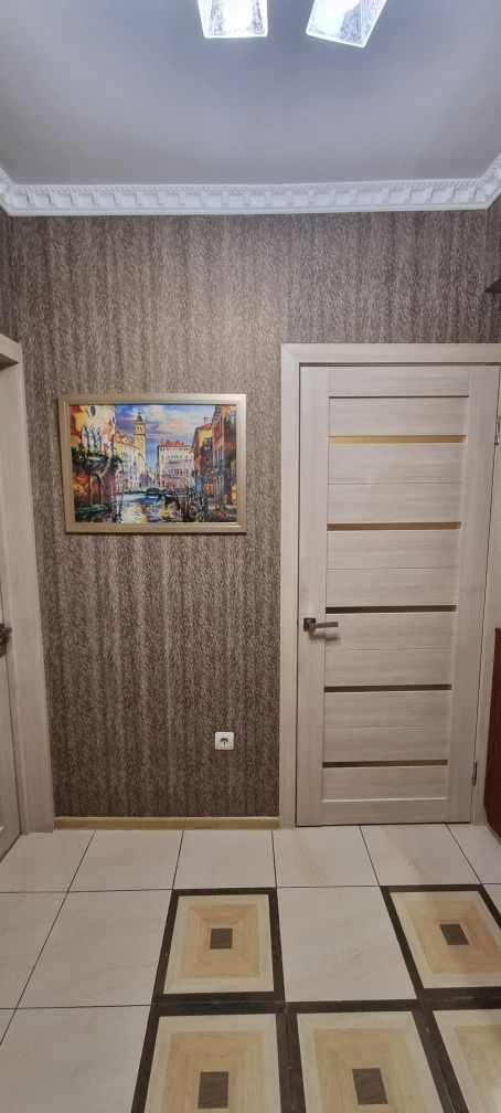 Продам квартиру мкр.Сайран д.1