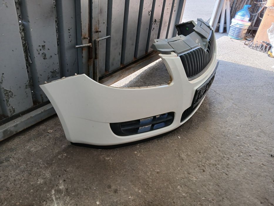 Предна броня Skoda Fabia