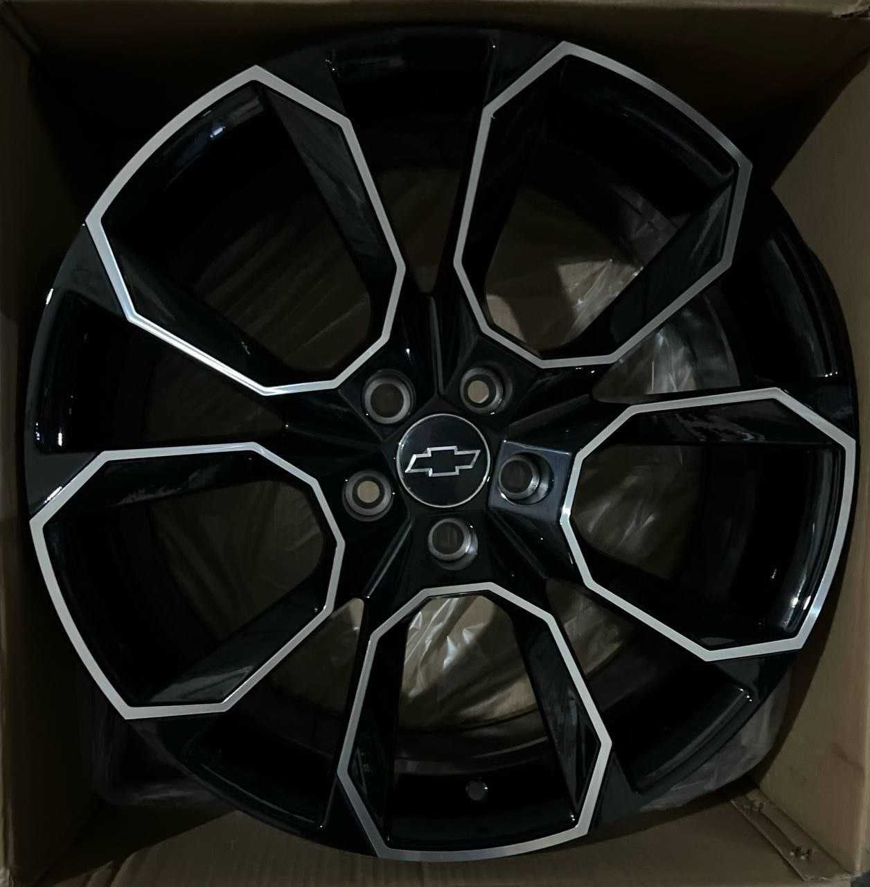Продаются Диски R18 /5x105 в ассортименте.
