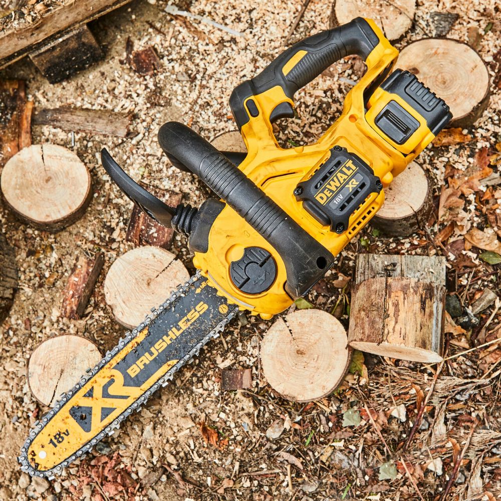 Акумулаторен Верижен Трион / Резачка DeWALT DCM565N 18V XR Brushless