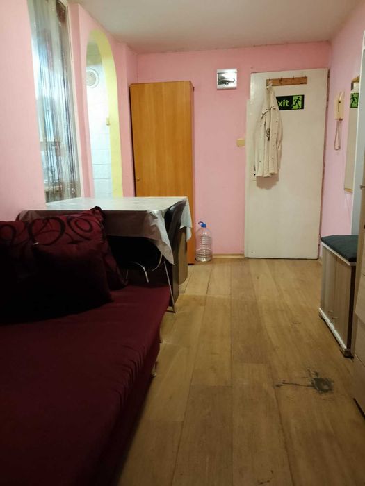 Дава се под наем Едностаен апартамент в Варна, Централна поща - 28 кв.м за 229.5 € - Снимка #2