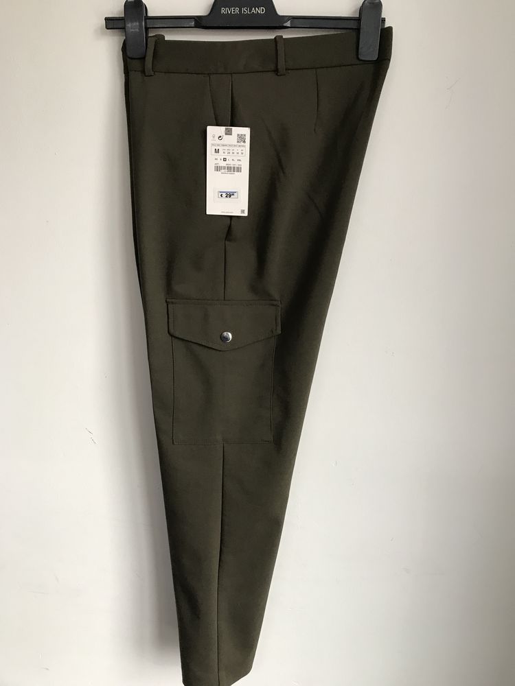 Pantaloni de dama Zara noi