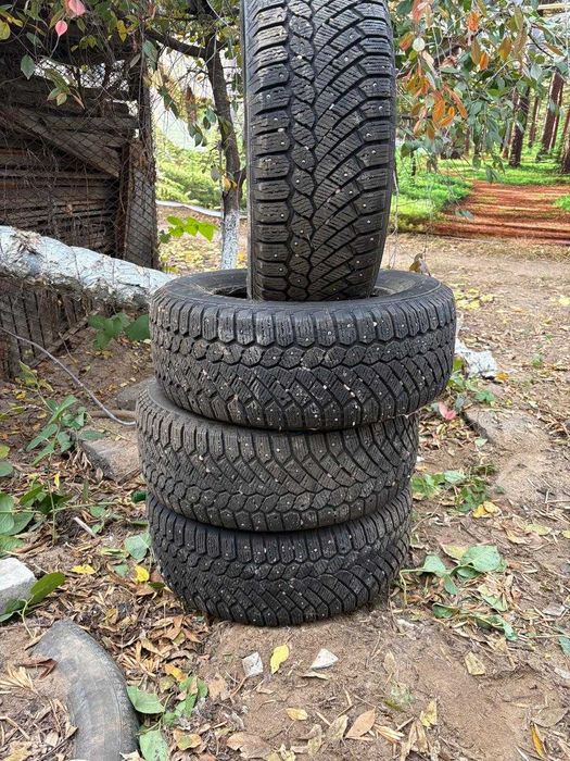 Шины Kontinental 235/60 R16, зима, шипы 4 шт. б/у, 120000 т. комплект.