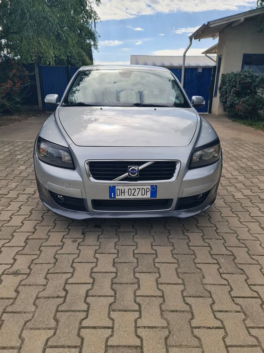 Vind volvo c 30 2008 recent adus in stare foarte bună motor 16 diesel