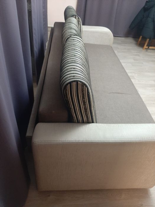 Продам диван в отличном состоянии