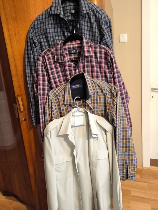 Patru cămași groase și călduroase XL se vând împreună