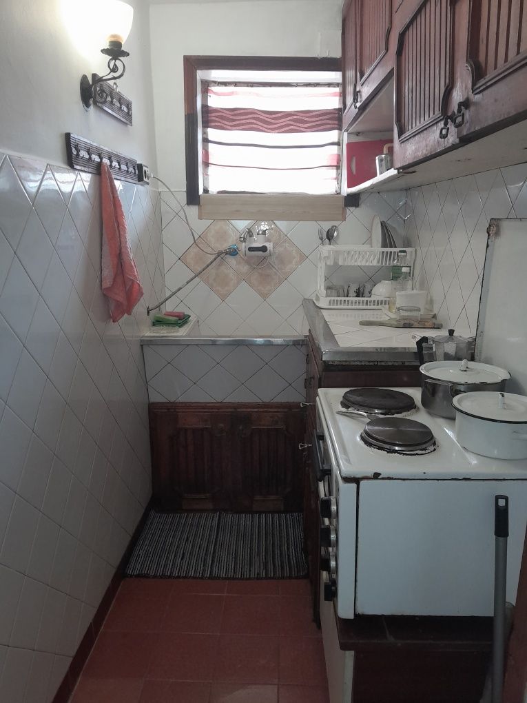 Дава се под наем Етаж от къща в Добрич, Център - 55 кв.м за 204 € - Снимка #5
