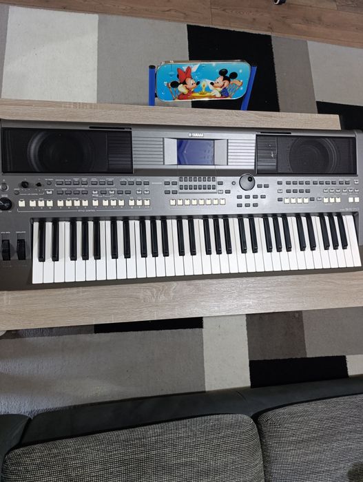 Синтезатор Yamaha PSR 670