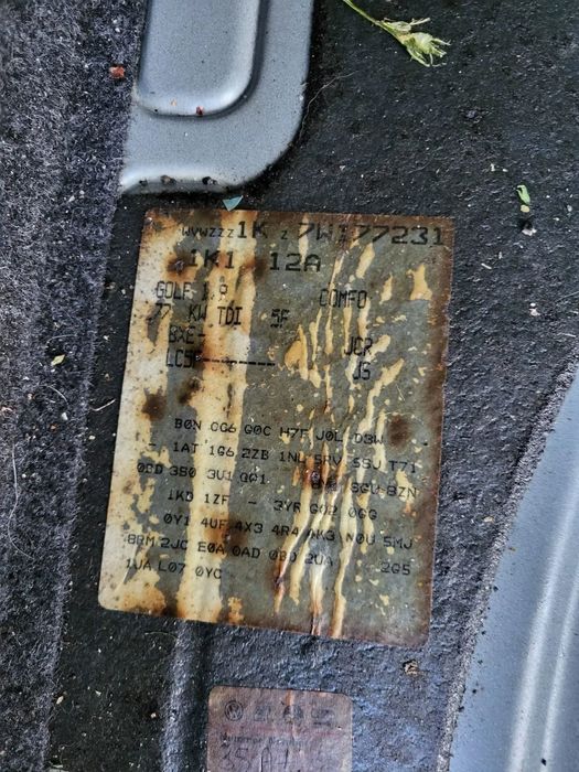 Haion spate /Bara spate/stop stanga-dreapta Volkswagen Golf 5 Hatchback