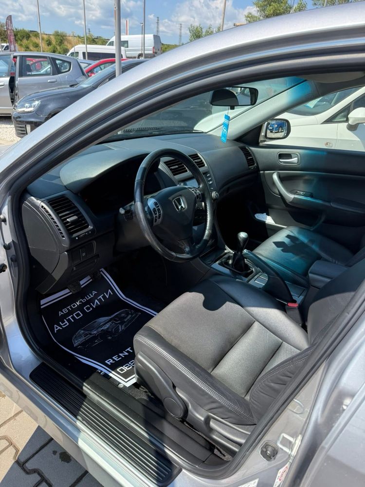 ПРОДАВА СЕ Honda Accord 2.4