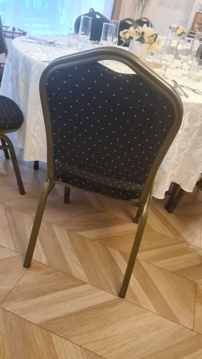 Scaun restaurant 42 bucati