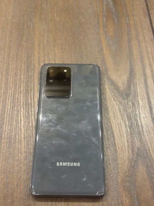 Обмен  samsung s20 ultra 512