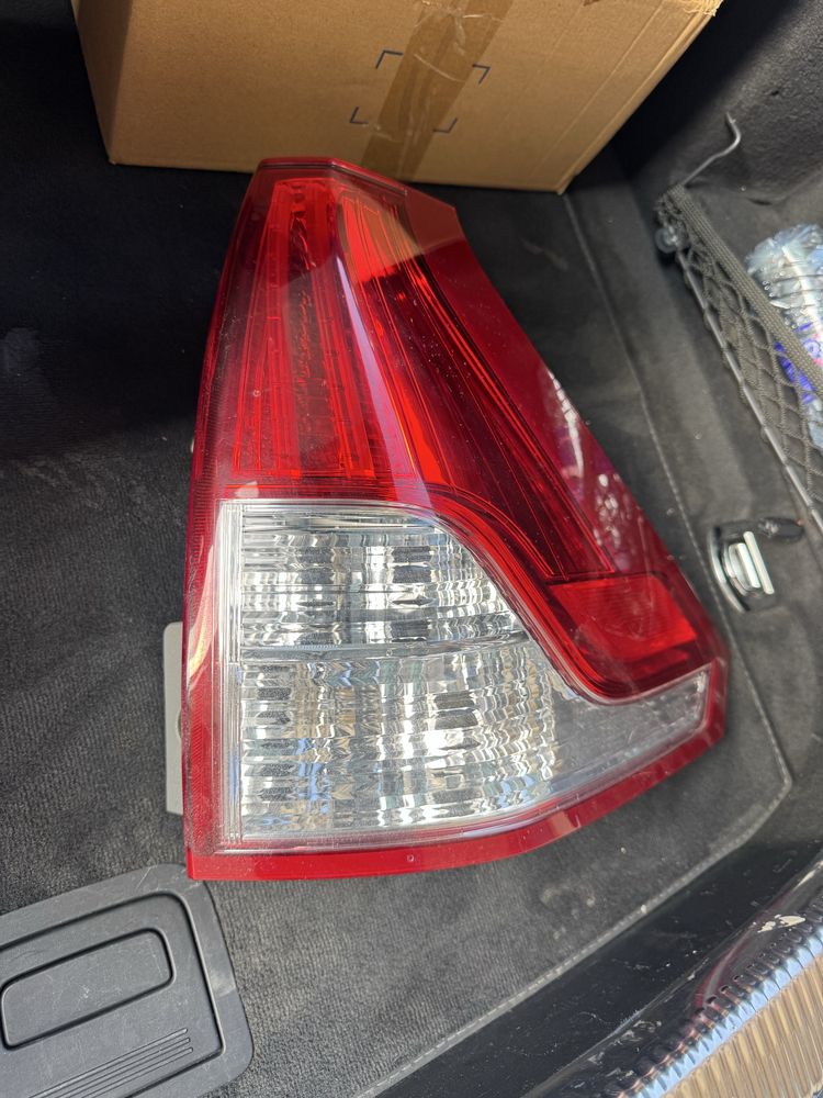 Десен Диоден стоп за хонда CR-V 2015год