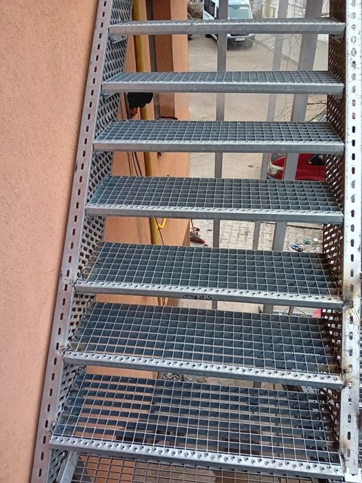 Scara metalica zincata 4mm