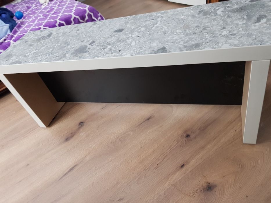 Vand bancute făcute la comanda!