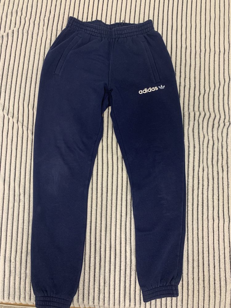 Pantaloni de trening adidas mărimea S