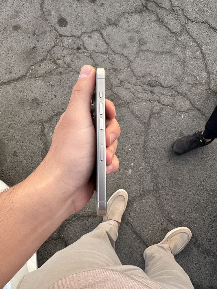 Iphone 15 pro Kor/Dok