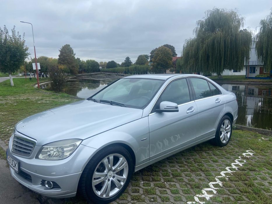 Vand Mercedes C -Clase 2,2 D stare foarte buna de functionare