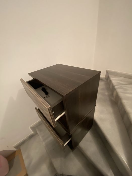 шкаф със витрина от естествено дърво ношно шкафче за спалня 2 бр