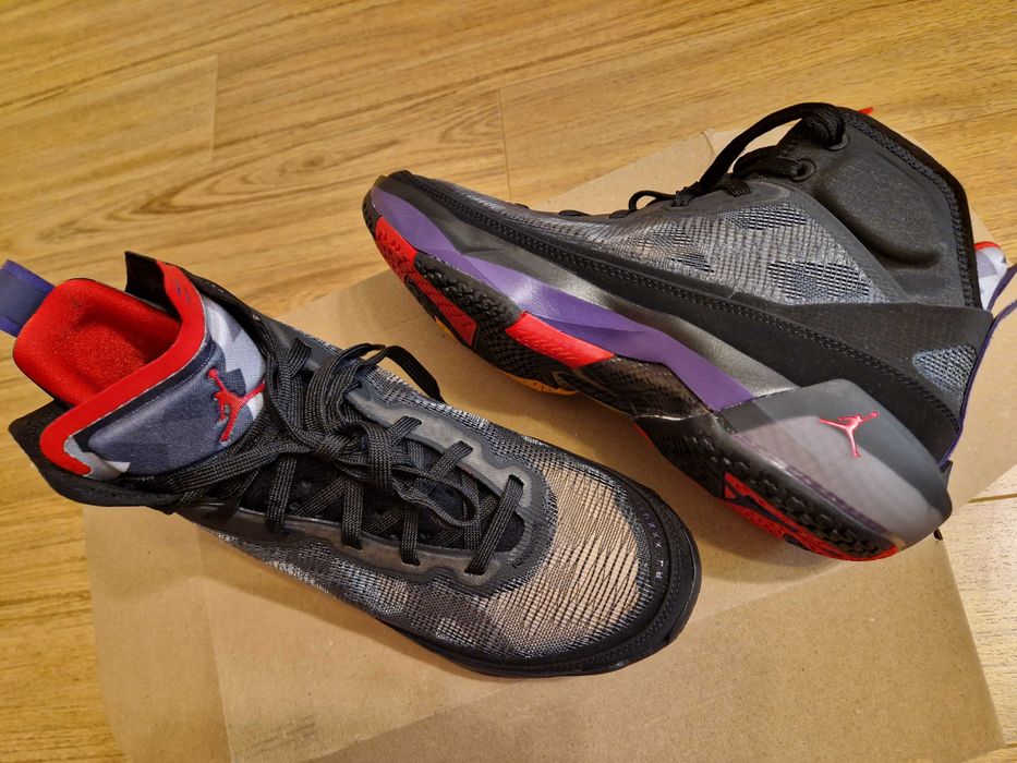 Ghete Air Jordan XXXVII (37) Raptors, masura 42, noi, in cutie,nike