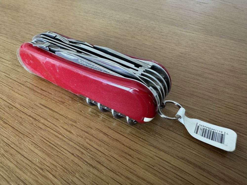 VICTORINOX Evolution S52 + калъф
