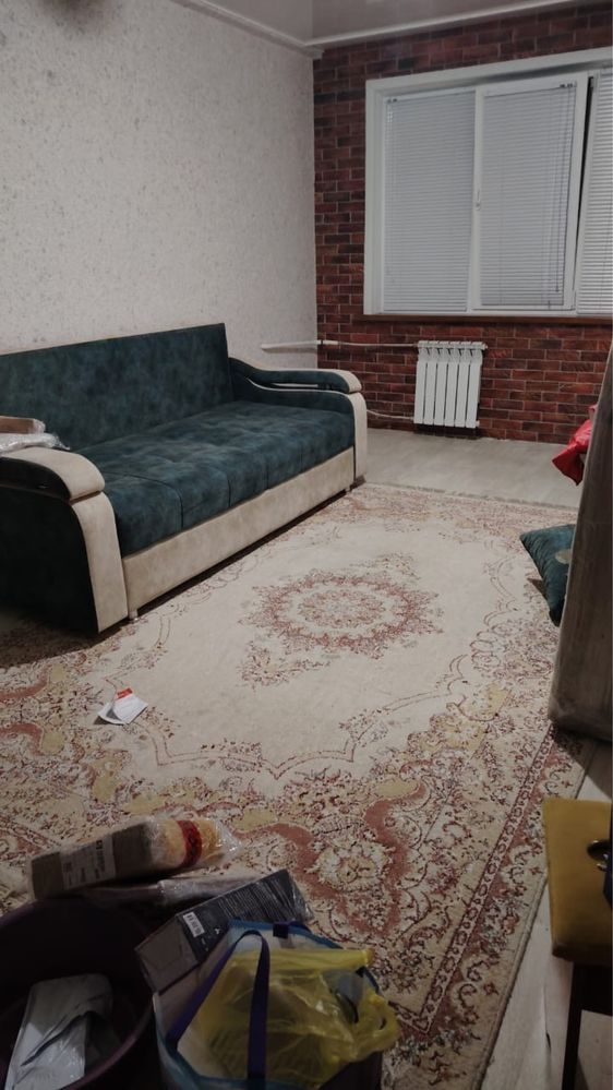 Срочно продам диван
