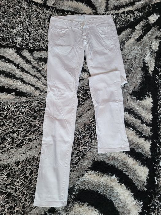 Pantaloni pentru dama