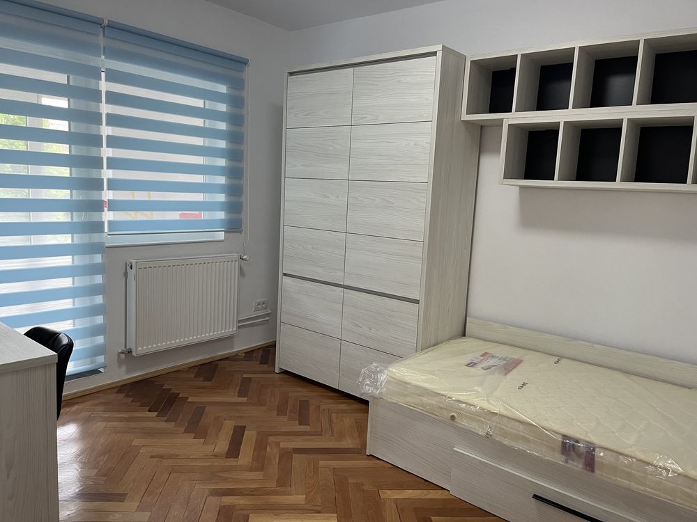 Închiriez apartament 3 camere