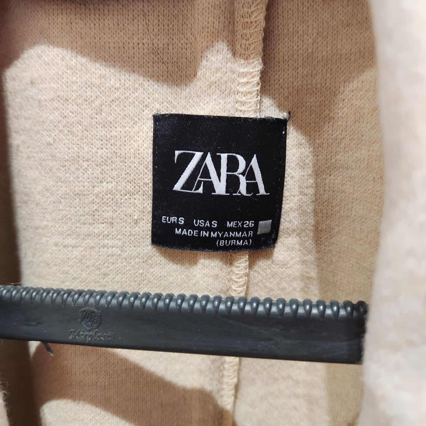 Пальто Zara, размер С, б/у