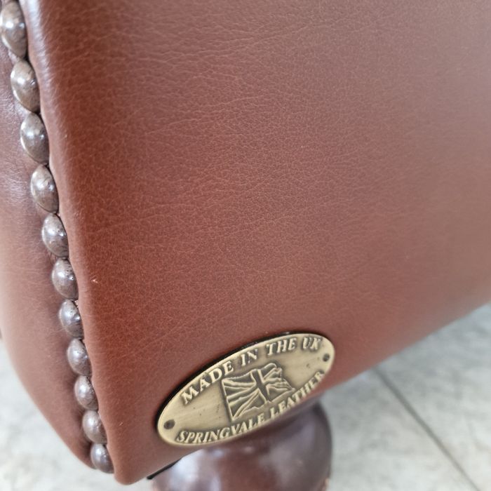 Диван Chesterfield