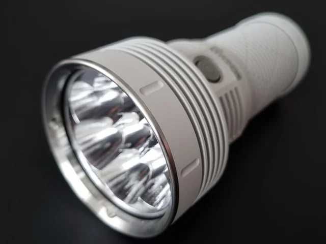 Lanterna Pioneman K75 21000 lumeni LED SFN43 si LED SFQ55.4