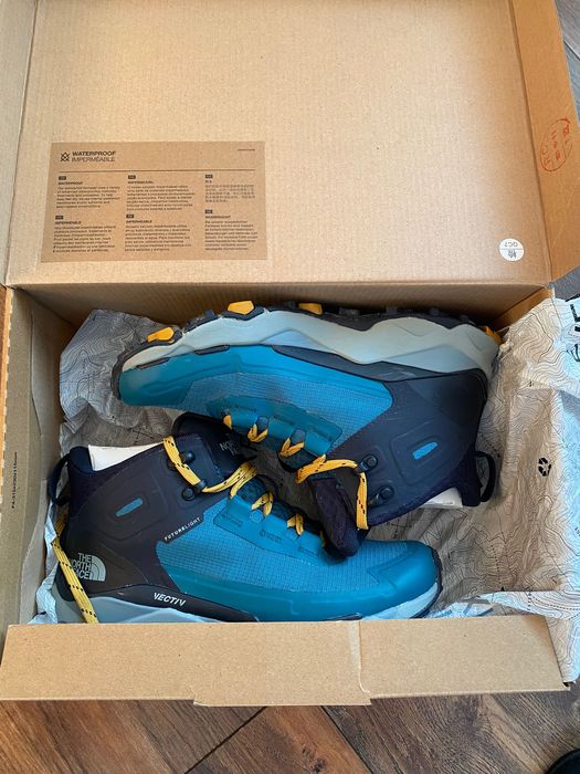 Продавам The north face 38