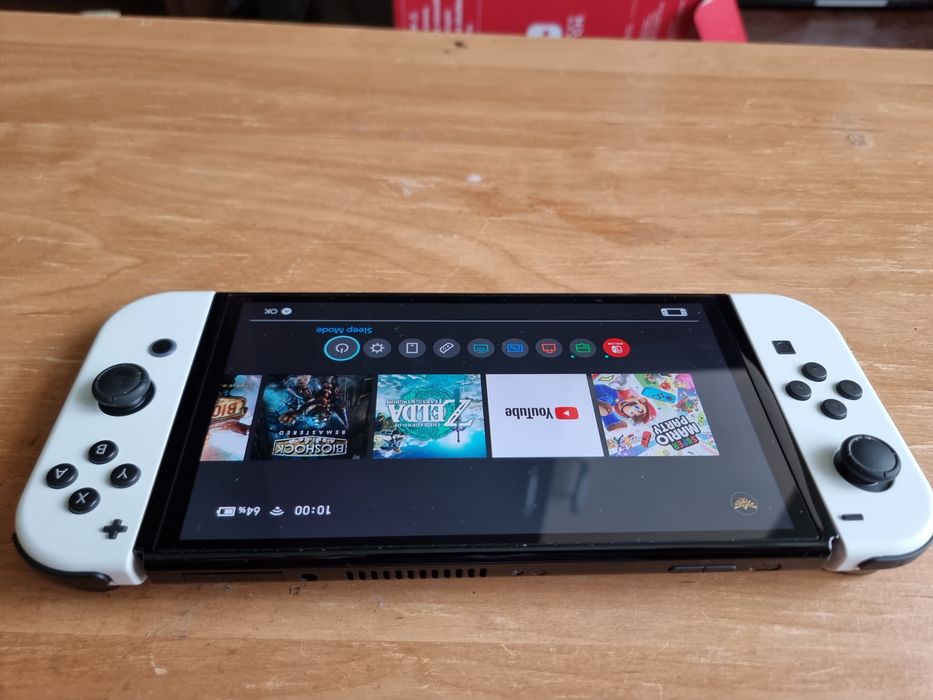 Nintendo Switch Oled,Zalda și Mario Cart impecabil