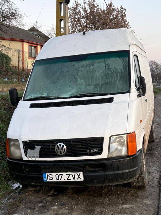 Vand Volswagen Lt 35, 109 cp, 2000 fabricatie, motor 2500, pret 2500€.