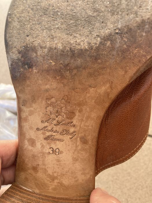 Saboti din piele captusiti cu piele maro