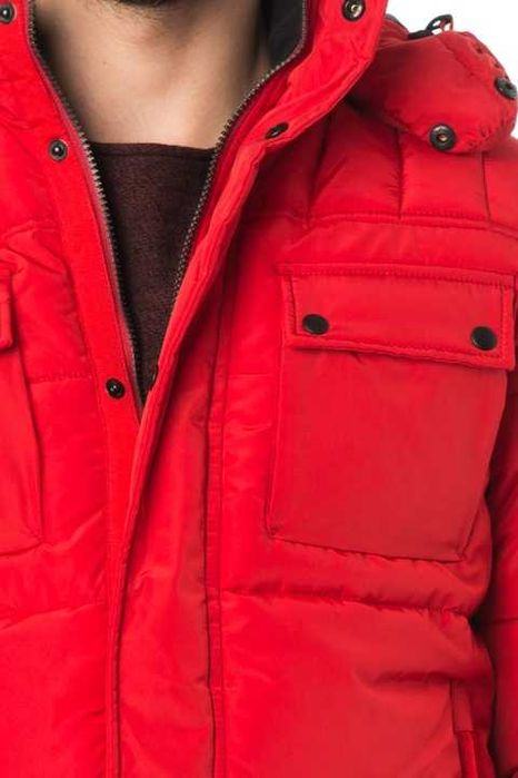 Geacă de puf roșie JACK&JONES cu glugă detașabilă (mărimea M)