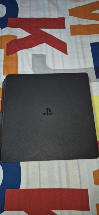 Ps4 Slim 500gb modat ( 15 jocuri ) fara manete
