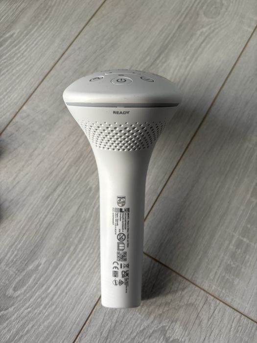 Epilator IPL Philips Lumea Seria 9900 BRI973/00
