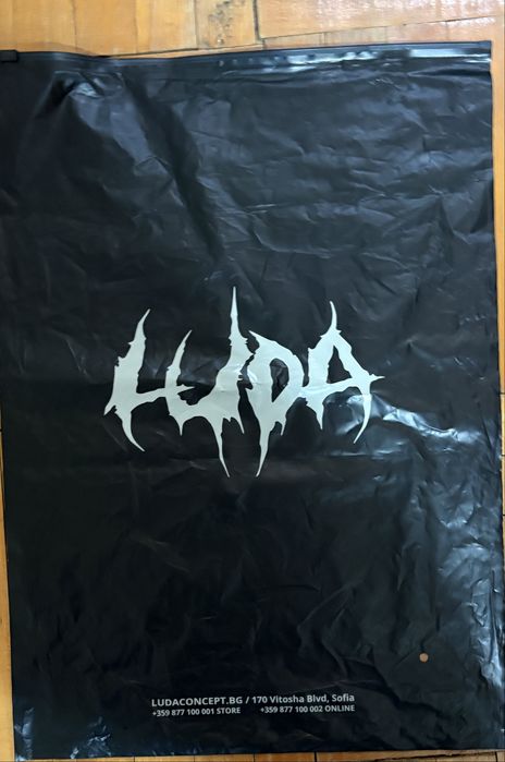 Luda къси панталони