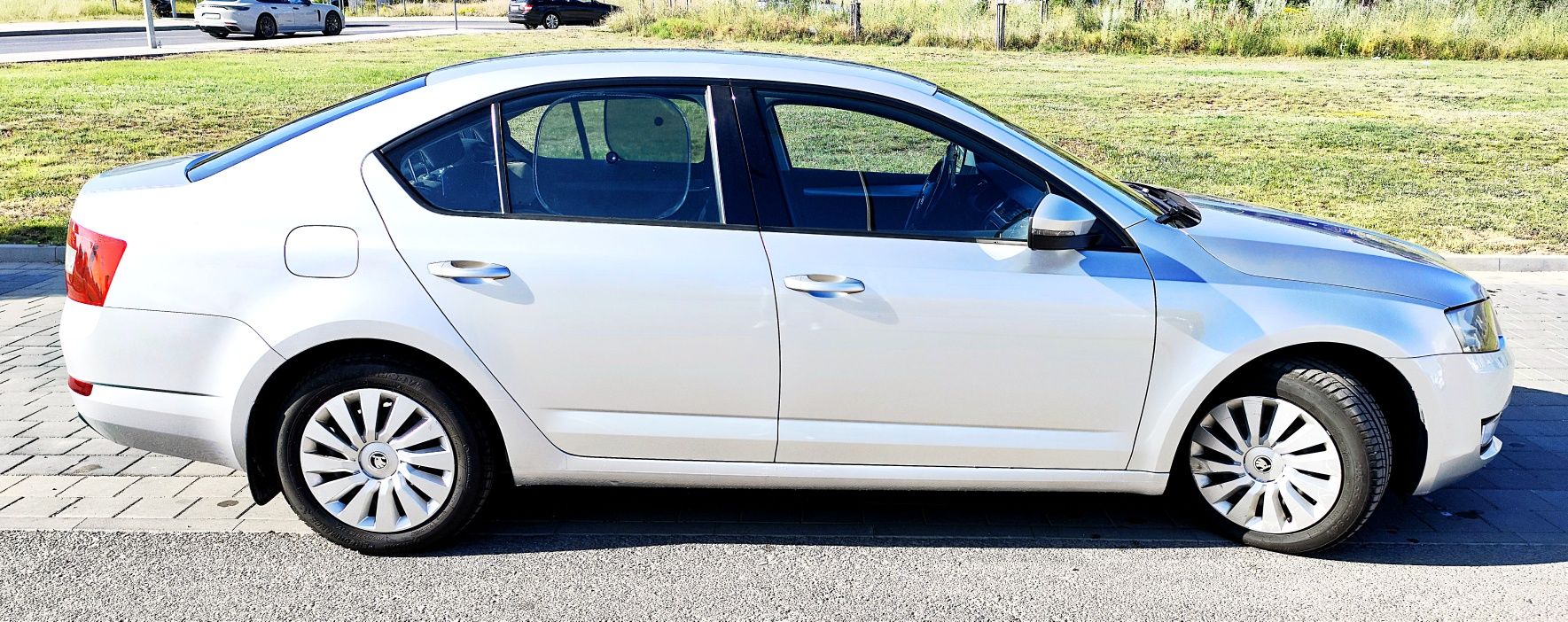 Skoda Octavia 1.6 TDI автомат Еуратек Сервизна история България