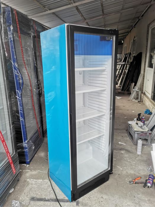 Vitria frigorifica sucuri/bauturi cu lumina led