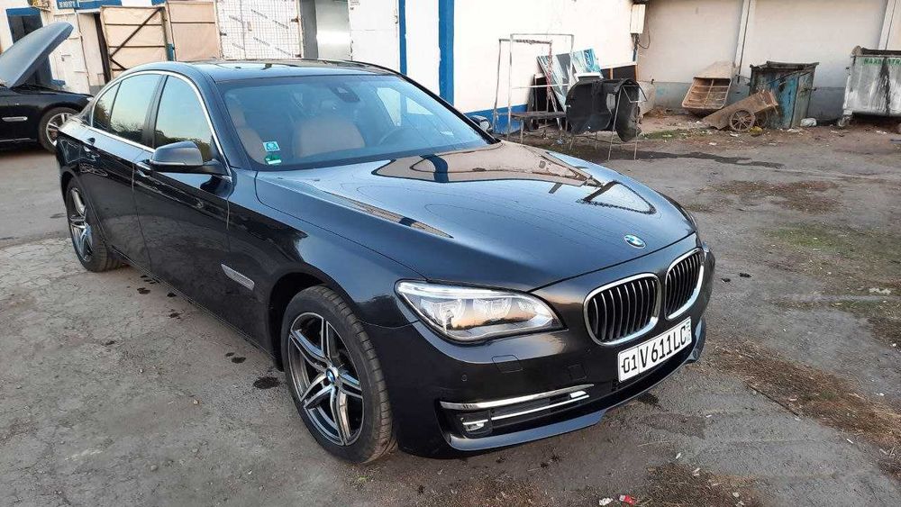 BMW 740d Comfort краска тоза, 2013 йил  76 000 км юрган