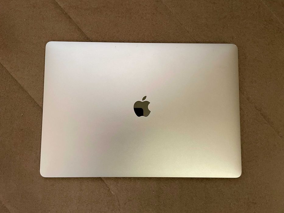 16" Core i7 MacBook Pro A2141 (2019) Space Gray-i7/16GB RAM/512GB SSD