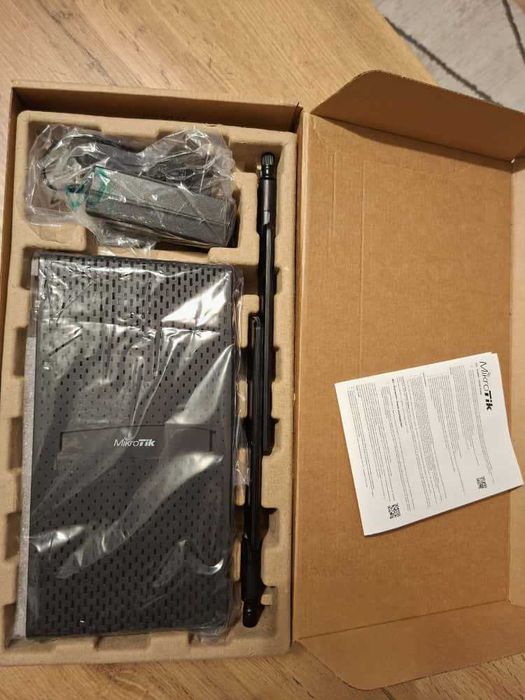 Router Wifi 6 Mikrotik hAP ax3