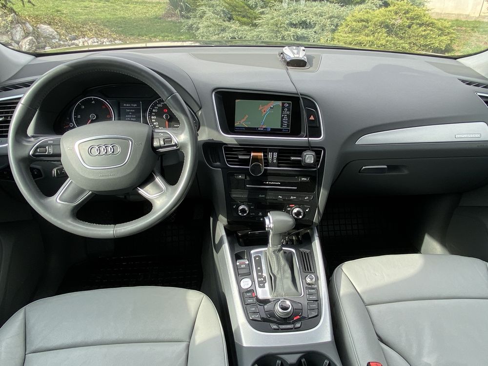 Vand audi audi q5 s line  190 cp