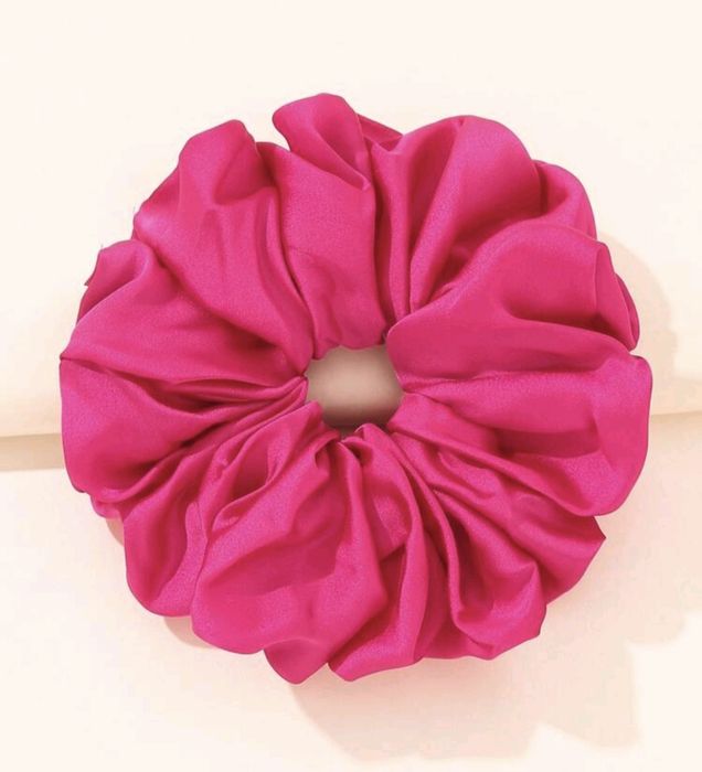 Налична нова рокля с 2 подаръка